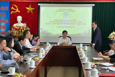 z7146463402317_aaf2128f19cbd50684552a9628af1f13_ab10a