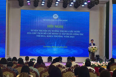 z7146467343595_f62699f8bd6683726812239171bdbe55_d8d91