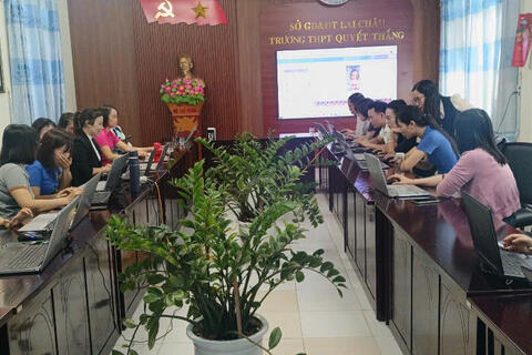 Tập huấn Công nghệ thông tin - ứng dụng trí tuệ nhân tạo (AI) trong dạy học và quản trị trường học cho cán bộ quản lý, giáo viên