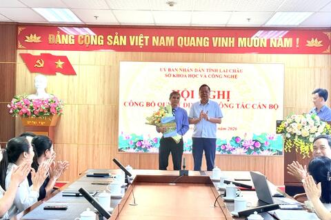 Hội nghị công bố quyết định về công tác cán bộ