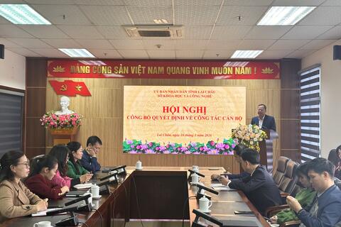 Hội nghị Công bố quyết định về công tác cán bộ