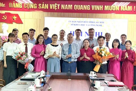 Sở Khoa học và Công nghệ công bố các quyết định về công tác cán bộ và khen thưởng