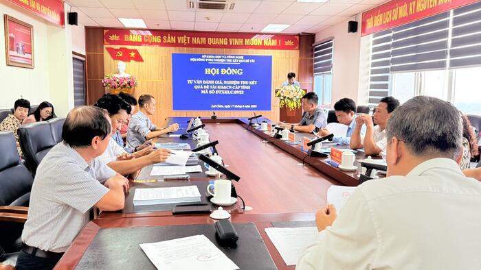 Hội đồng tư vấn đánh giá, nghiệm thu kết quả thực hiện đề tài khoa học và công nghệ nghiên cứu, phát huy bộ chữ viết phục vụ dạy tiếng nói, chữ viết dân tộc Hà Nhì tại Lai Châu