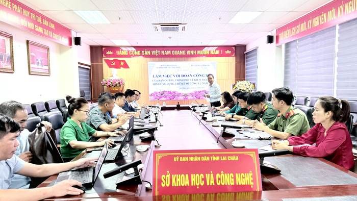 Sở Khoa học và Công nghệ Lai Châu làm việc với Đoàn công tác Ban Cơ yếu Chính phủ về tình hình ứng dụng chữ ký số công vụ năm 2026